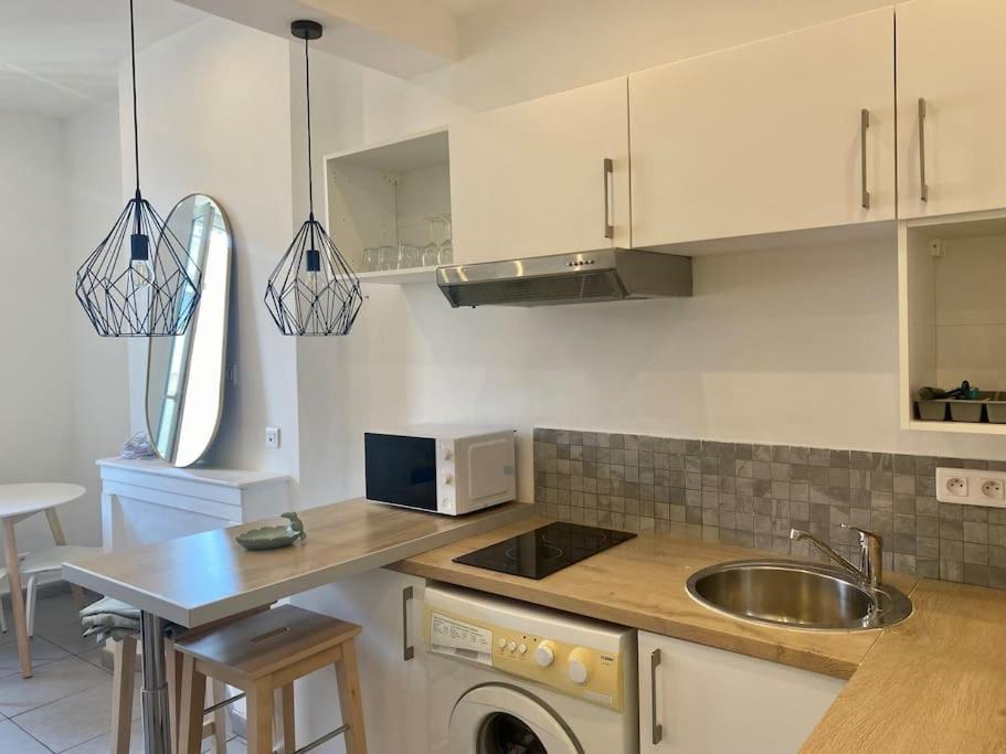 Joli Appartement Tres Proche De La Mer Marseille Eksteriør billede